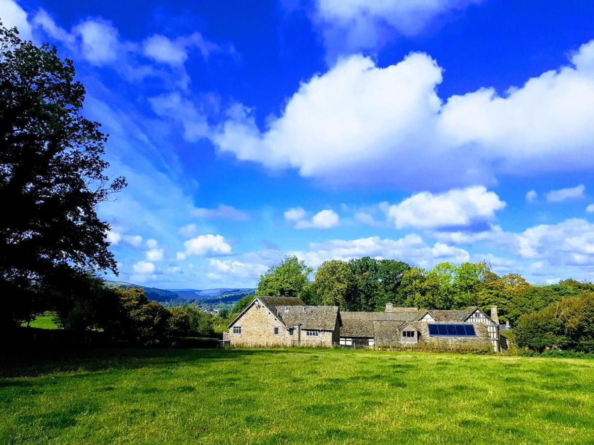 The Threshing Barn At Penrhos Court Villa Kington  Luaran gambar